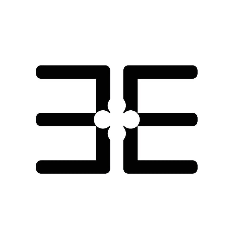 E E